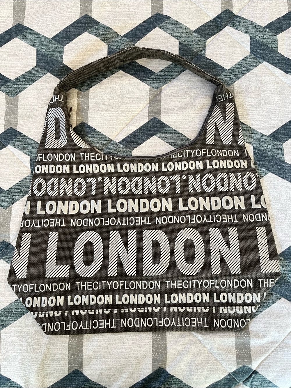 Robin Ruth Black and White London Print Shoulder Bag